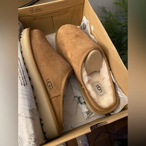 UGG Men's Tan Slides
